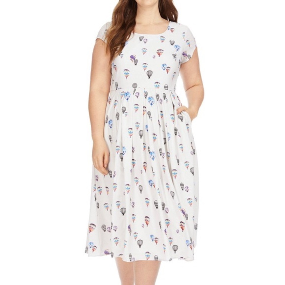 eShakti for Gwynnie Bee 16w Hot Air Balloon Print